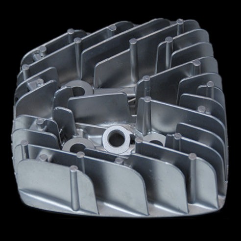 Luftgekühlter Motorrad-Zylinderkopf nach der PerfectParts Aufbereitung im Neuzustand